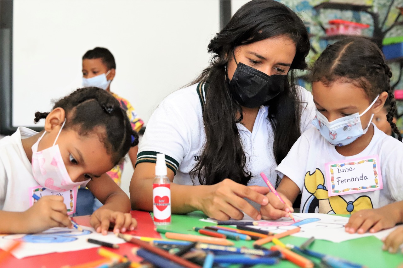 Abiertas matrículas en pre- escolar para más de 12 mil niñas y niños de  Cartagena - Háblalo Noticias