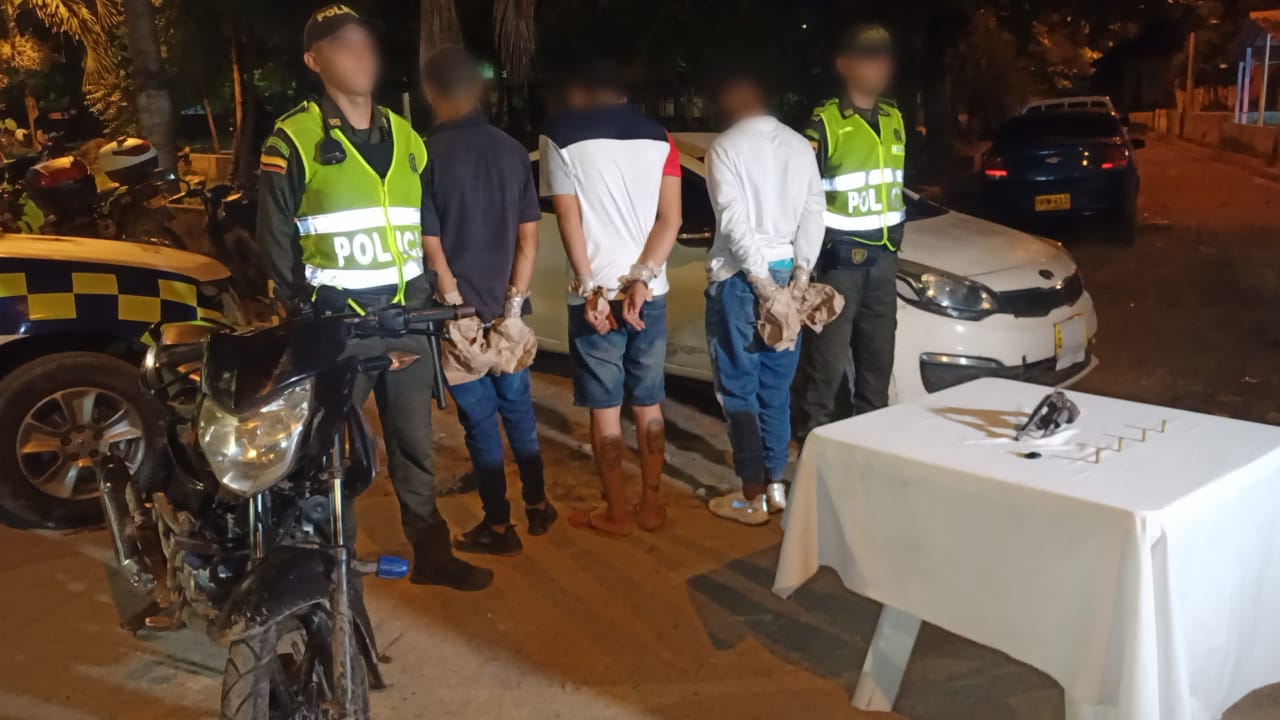 Policía Metropolitana De Cartagena Captura En Flagrancia A Tres